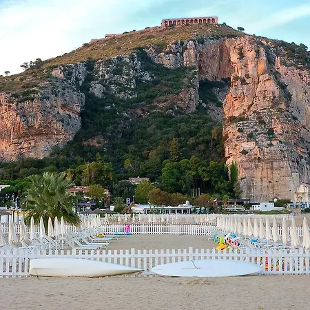 Quiet * Terracina